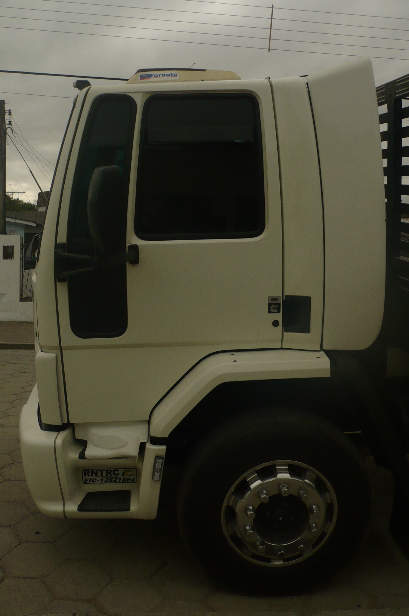 LATERAL CEGONHEIRO FORD CARGO
